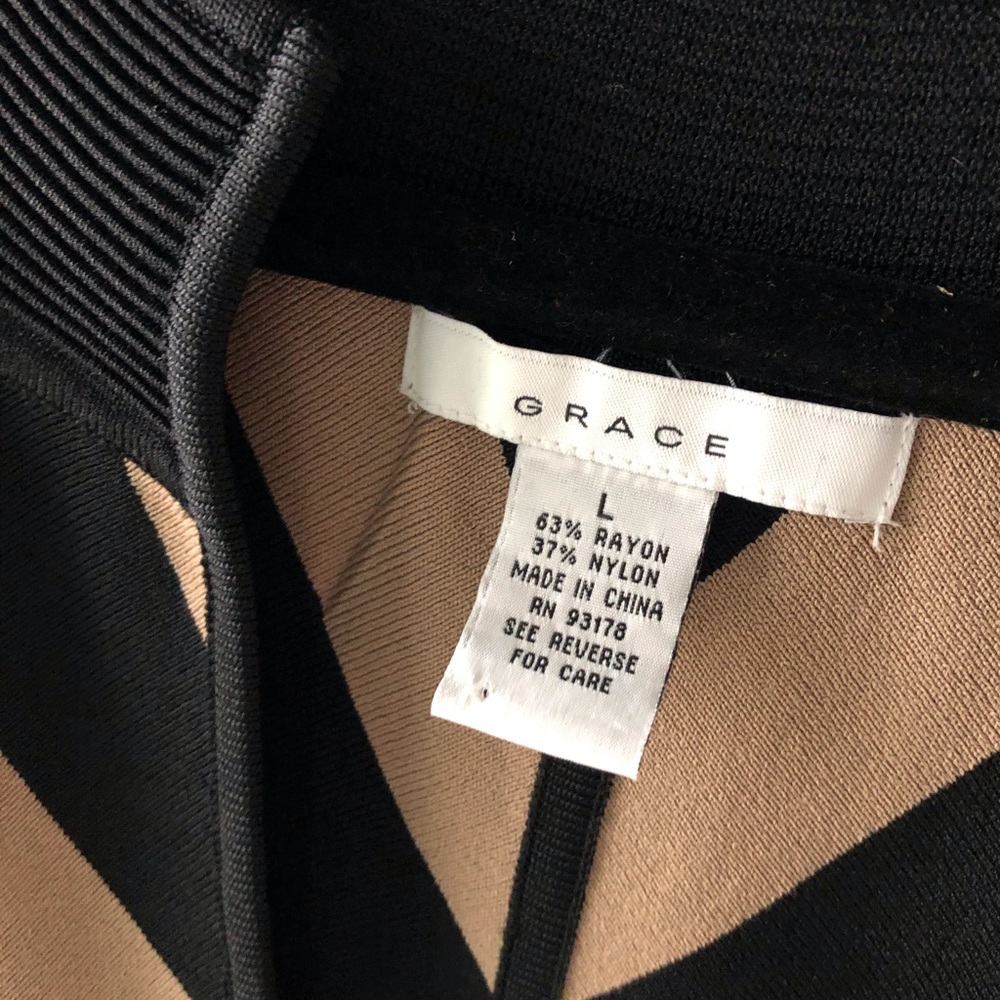 Grace Blazer - Picture 2 of 3